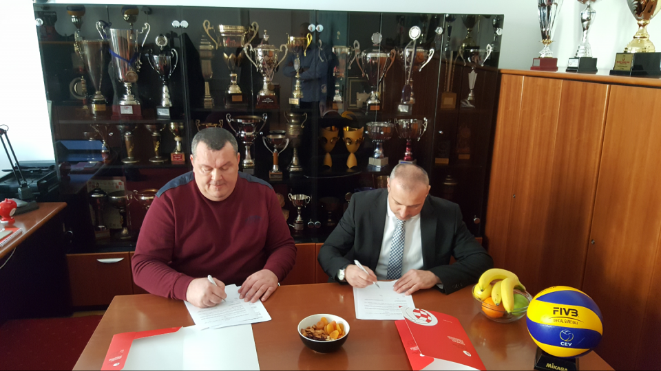 KINEZIOLOŠKI FAKULTET SVEUČILIŠTA U ZAGREBU, HRVATSKI INSTITUT ZA KINEZIOLOGIJU I HRVATSKI ODBOJKAŠKI SAVEZ POTPISALI SPORAZUM O SURADNJI 