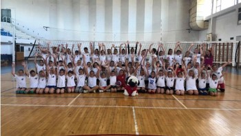 ŽOK Trogir organizirao odbojkaški turnir "Pozdrav ljetu" za najmlađe odbojkašice